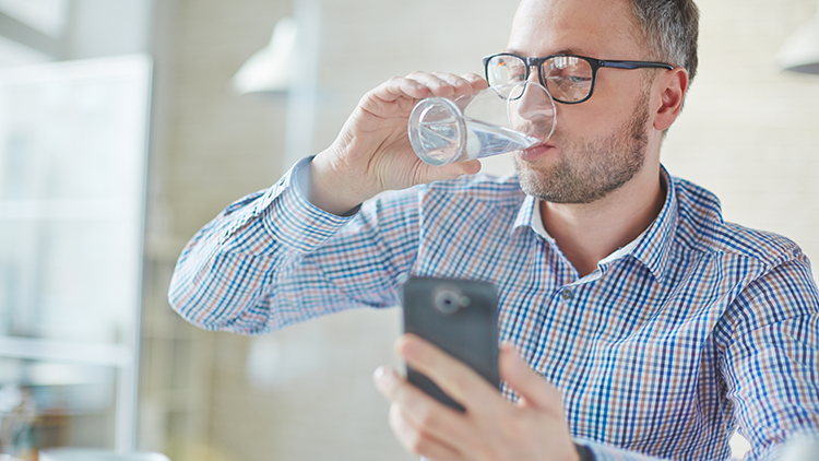 Man Drinking Water Balog Blog 750px